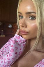 JULIA CAVANAGH - Instagram Photos 03/06/2026