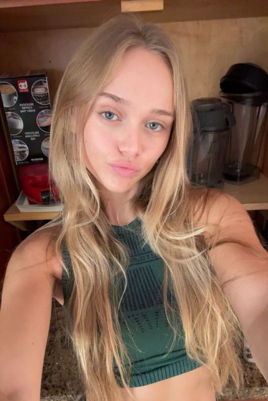 KYLA DODDS - Instagram Photos 03/25/2026