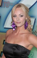 LAURA VANDERVOORT at Into The Blue 2 Premiere 2009