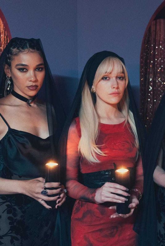 LILI REINHART, LOLA TUNG, VICTORIA PEDRETTI and ALEXANDRA SHIPP for ELLE USA/Forbidden Fruits BTS, March 2026