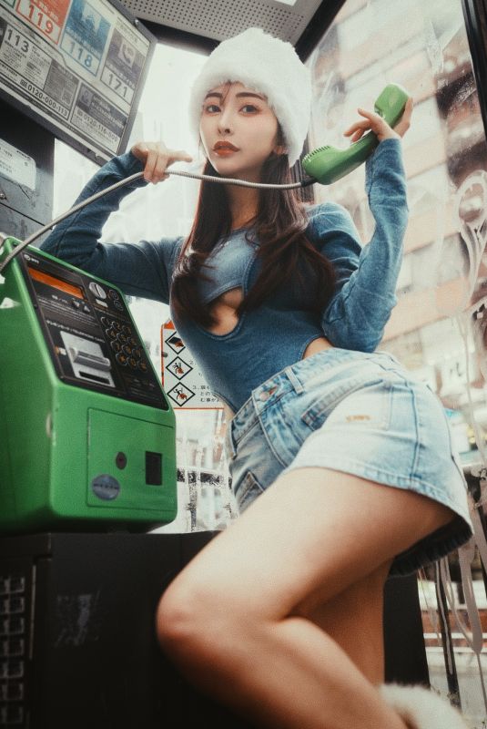 MAKOTO MINAMI - Phone Booth Photoshoot, March 2026