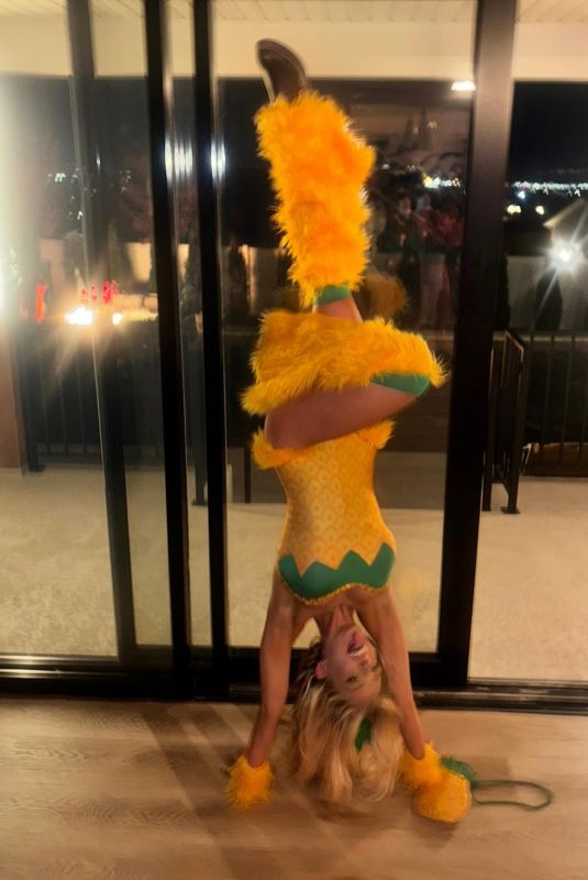 MIRANDA HOPE - Instagram Photos 03/19/2026
