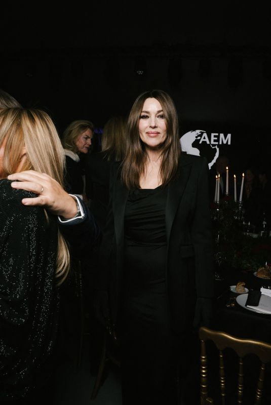 MONICA BELLUCCI at Rwandan Children