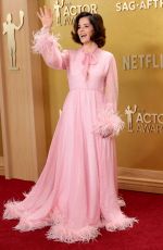 PARKER POSEY at 32nd Annual Actor Awards at Shrine Auditorium and Expo Hall in Los Angeles 03/01/2026