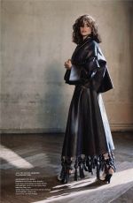 PENELOPE CRUZ in L
