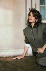 PENELOPE CRUZ in L