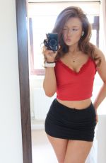 PHOEBE GINGER - Instagram Photos 03/08/2026