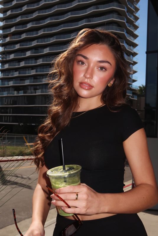 PRESLEY ELISE - Instagram Photos 03/11/2026