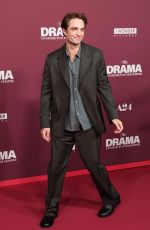 Robert Pattinson - 