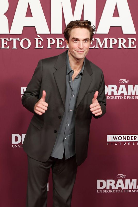 Robert Pattinson - 