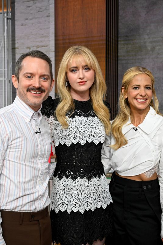 SARAH MICHELLE GELLAR and KATHRYN NEWTON at Good Morning America 03/18/2026
