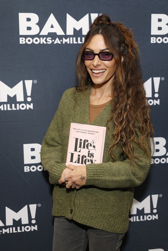 SARAH SHAHI at Books-A-Million Promotes Her New Book in Nashville 03/12/2026