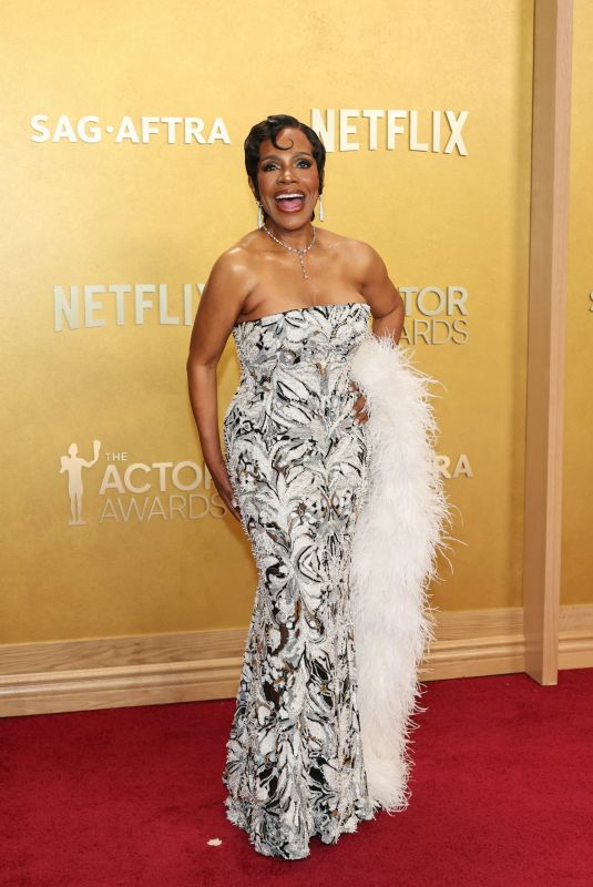 SHERYL LEE RALPH at 32nd Annual Actor Awards at Shrine Auditorium and Expo Hall in Los Angeles 03/01/2026
