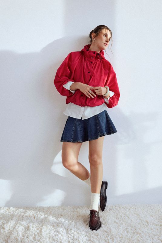 STEFANIE GIESINGER for Levi