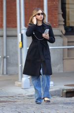 TATE MCRAE Out for a Stroll in New York 03/09/2026