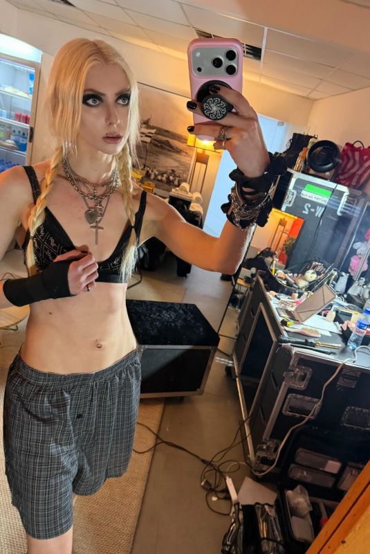 TAYLOR MOMSEN - Instagram Photos 02/28/2026
