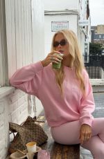 VICTORIA TURNER - Instagram Photos 03/03/2026