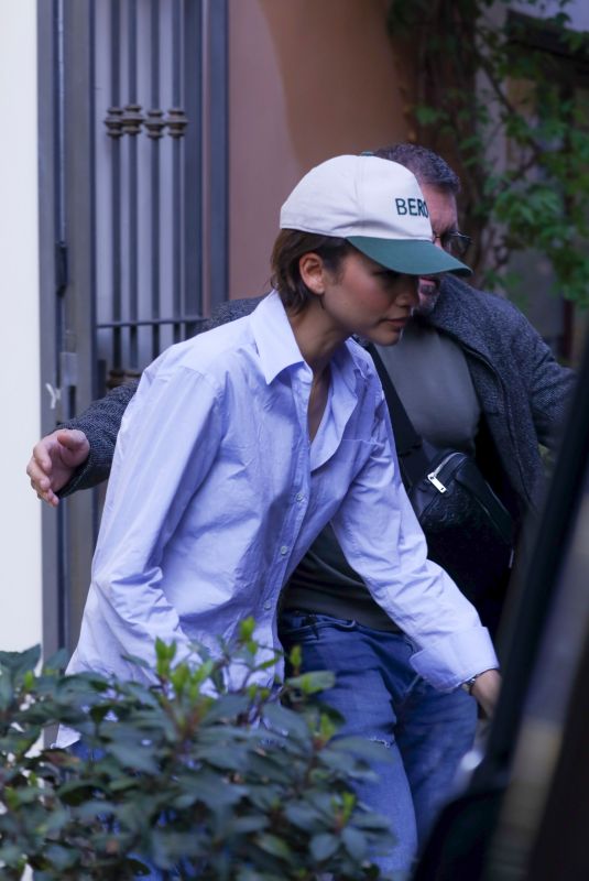 ZENDAYA Out Shopping in Rome 03/27/2026