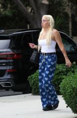 AMANDA BYNES Out for Iced Coffee After Signing a Record Deal in Los Angeles 04/09/2026