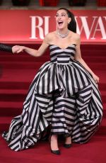 ANNE HATHAWAY at A Night With Runway Photocall for The Devil Wears Prada 2 at The National Gallery in London 04/22/2026