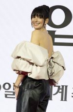 ANNE HATHAWAY at The Devil Wears Prada 2 Press Conference at Four Seasons in Seoul 04/08/2026 
