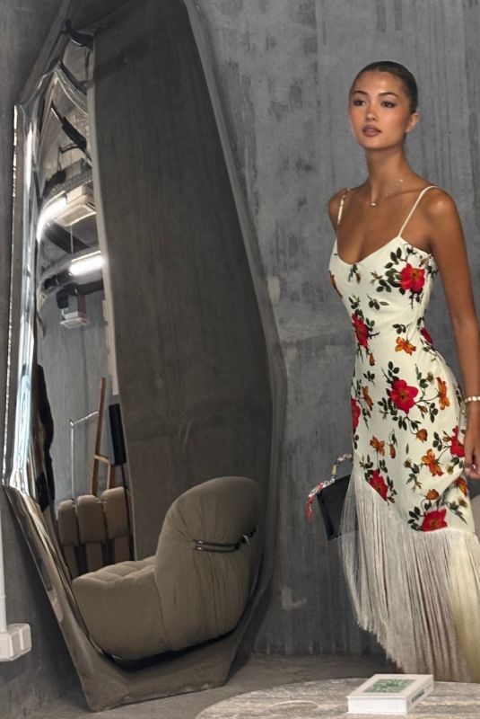 AUDREY THOMPSON – Instagram Photos 04/19/2026