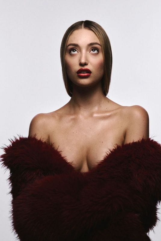 BELLA PODARAS for Numero Netherlands, April 2026