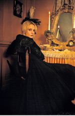 CAREY MULLIGAN for Who What Wear, April 2026