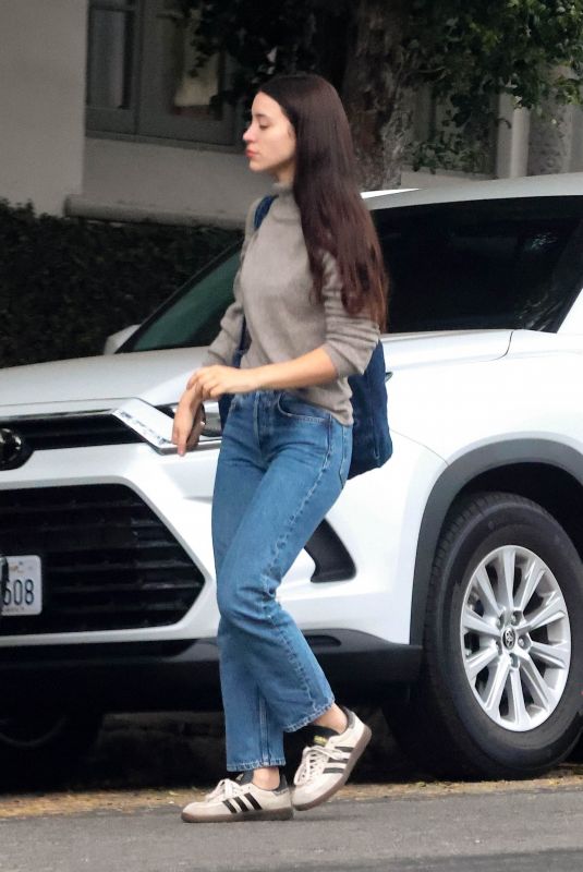 CAYLEE COWAN in Jeans Out to Visit a Friend in Los Angeles 03/31/2026