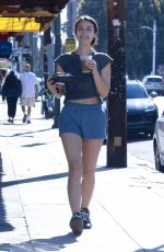 CAYLEE COWAN Out for Breakfast at Oaks Gourmet Cafe in Los Feliz 04/11/2026