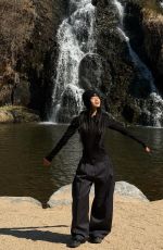 CECE ZHEN - Instagram Photos 04/15/2026