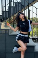 CECE ZHEN - Instagram Photos 04/19/2026