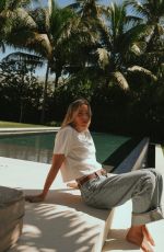 CLAIRE HOLT - Instagram Photos 04/09/2026