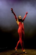 DEMI LOVATO Performs on Her It