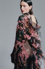 HARRIET HERBIG-MATTEN for Le Mile SS26 Issue 40, 2026