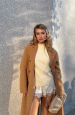 ILONA ARSENTIEVA - Instagram Photos 04/04/2026