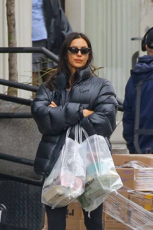 IRINA SHAYK Out for Grocery Run in New York City 04/02/2026