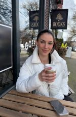 JESSICA LOWNDES - Instagram Photos 04/02/2026