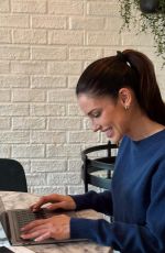JESSICA LOWNDES - Instagram Photos 04/02/2026