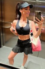 JESSICA LOWNDES - Instagram Photos 04/16/2026