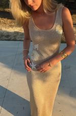 JULE MARIE JENSEN - Instagram Photos 04/12/2026