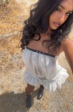 KAAVIYA SAMBASIVAM - Instagram Photos 04/10/2026