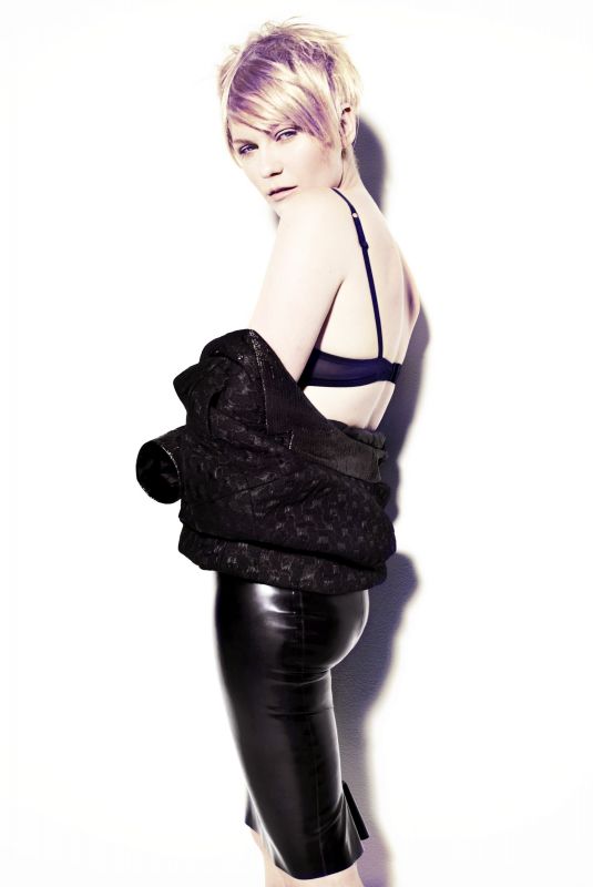 KIRSTEN DUNST for Wonderland Magazine, September/October 2011
