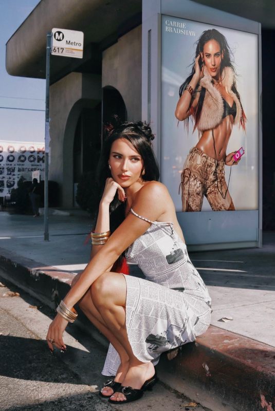 KYLIE CANTRALL – Instagram Photos 04/16/2026