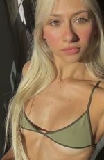 LEILA FALER - Instagram Photos 04/05/2026