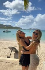 LINDSAY BREWER - Instagram Photos 04/22/2025