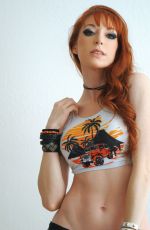 LISA FOILES at a Photoshoot, November 2025