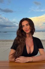 MADDY CHEARY - Instagram Photos 04/11/2026