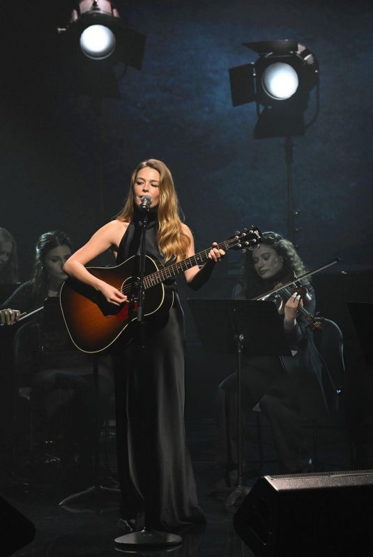 MAGGIE ROGERS Performs at Late Show with Stephen Colbert at Ed Sullivan Theatre in New York 04/01/2026