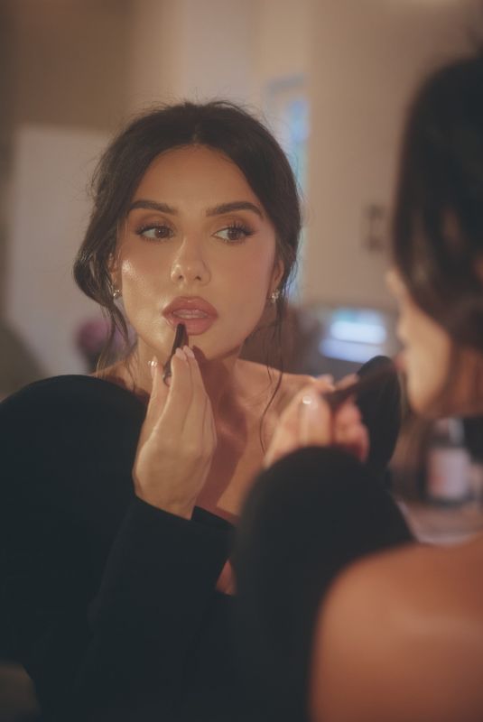 MIKAELA HOOVER – Instagram Photos 04/14/2026